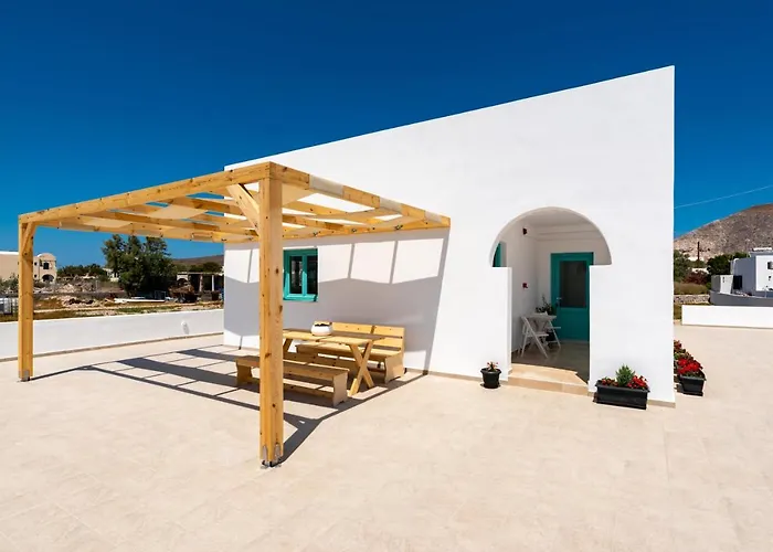 Dona Beach Perissa (Santorini)