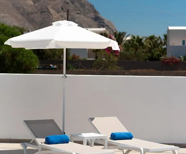 Dona Beach Perissa (Santorini)