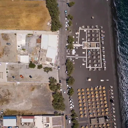 Dona Beach Perissa (Santorini)