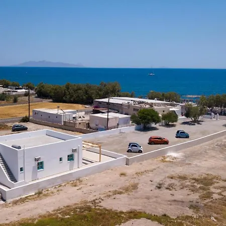 Dona Beach * Perissa (Santorini)