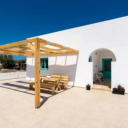 Dona Beach Περίσσα