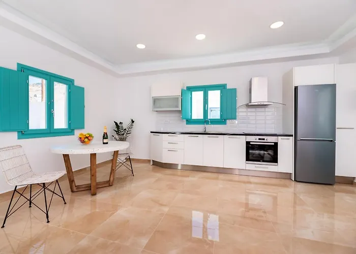 Dona Beach * Perísza